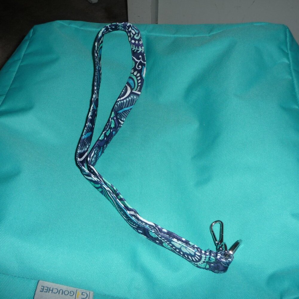 Wide lanyard
